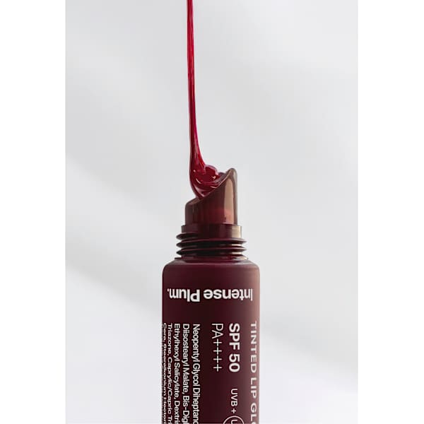 Lipgloss Intense Plum LSF 50, regenerierend Transparent Lab