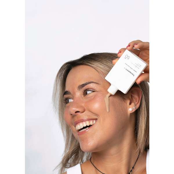 Mineral Tinted Sunscreen Medium LSF 50 Transparent Lab