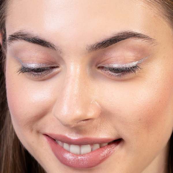 Kajal Contour & Glide Waterproof 042 trend !t up