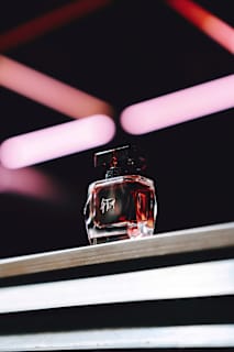 Shiny Facets Powerful Eau de Parfum twenty4tim