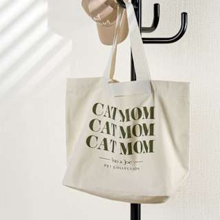 Shopper "CAT MOM" aus Bio-Baumwolle, natur/dunkelgrün (58x40x18 cm) Vito & Joe